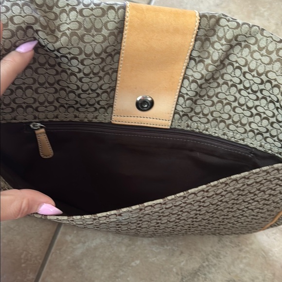 Coach Brown and Tan Laptop Bag with Adjustable Strap - Picture 8 of 9